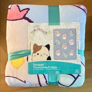 Squishmallows Colorful Snuggle Throw Blanket